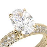 Oval 1ct + T-rind diamonds